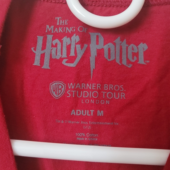 WARNER BROS Studio London Harry Potter Griffindor Cotton Tee, Size M - Picture 6 of 9